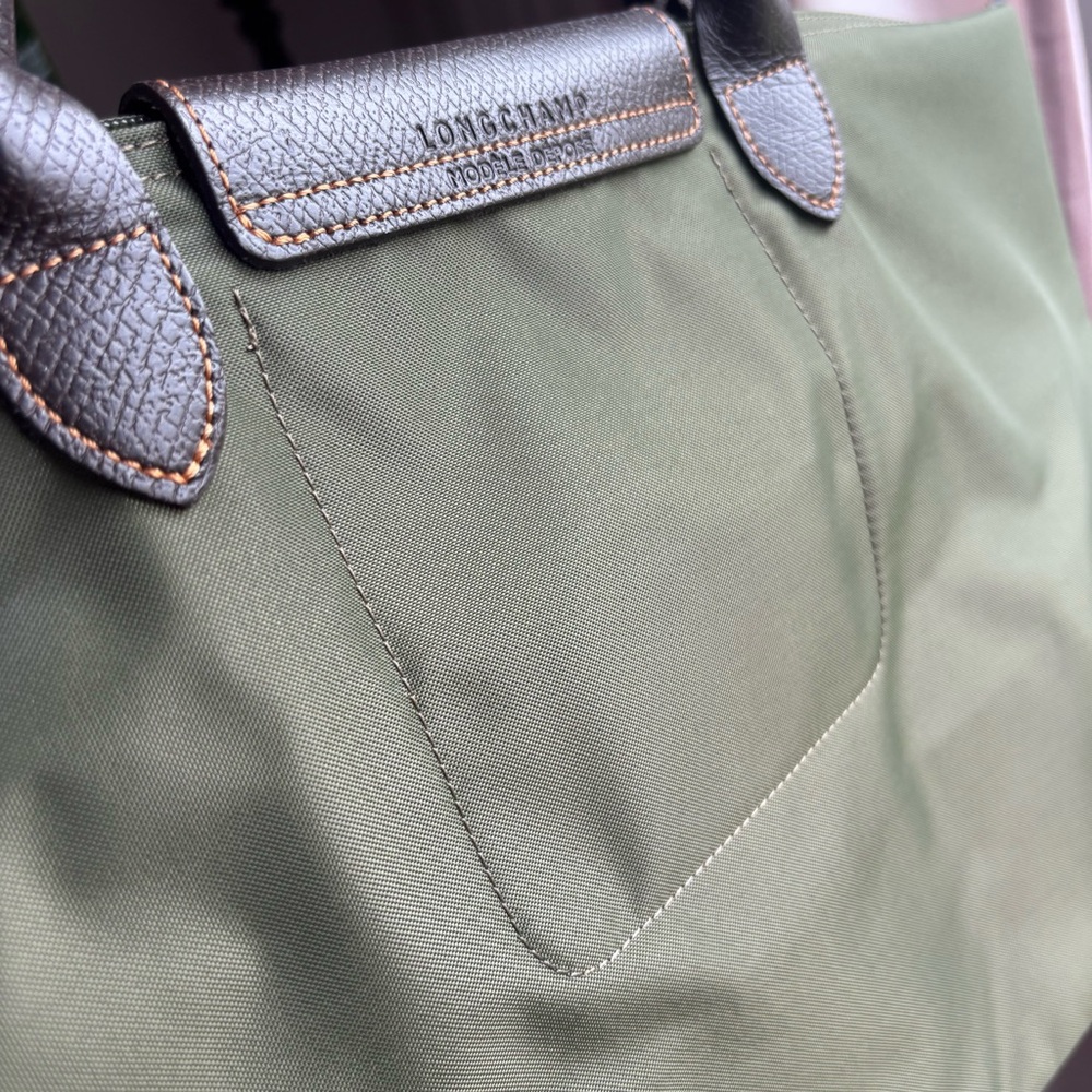 Authentic Longchamp Limited Edition Apache Tote - Picture 6 of 9